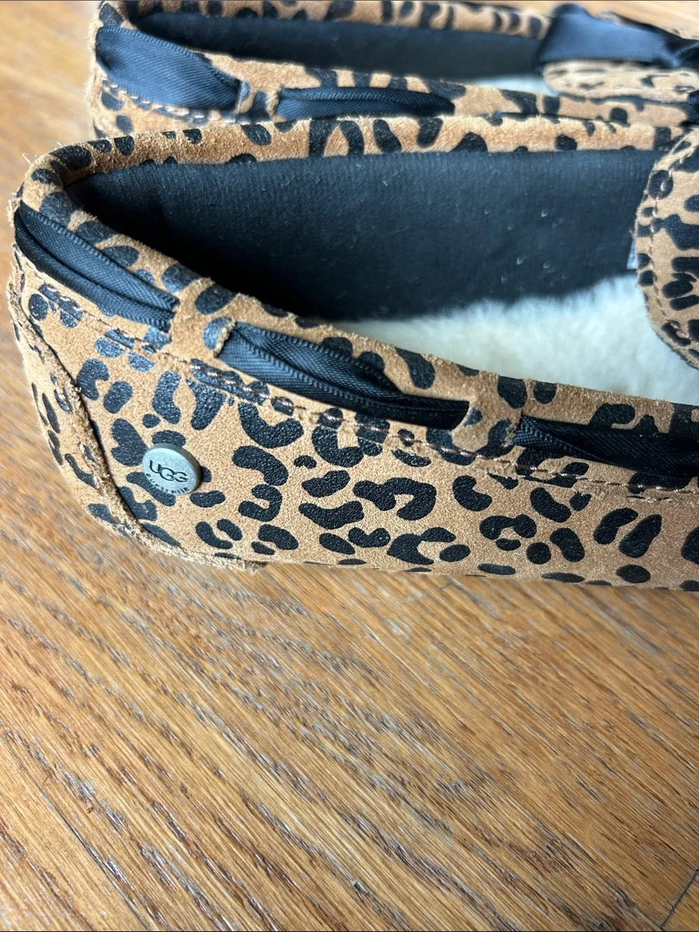 UGG leopard slippers. Worn less than 3 times.